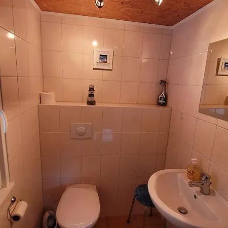 بيت للعطل Am Mueritz Nationalpark فارين